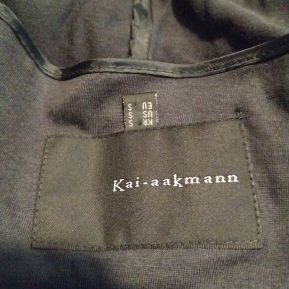 Kai-aakmann Neiman‎ Marcus Women's Black Sleeveless Button Front Vest Size S - Picture 5 of 6